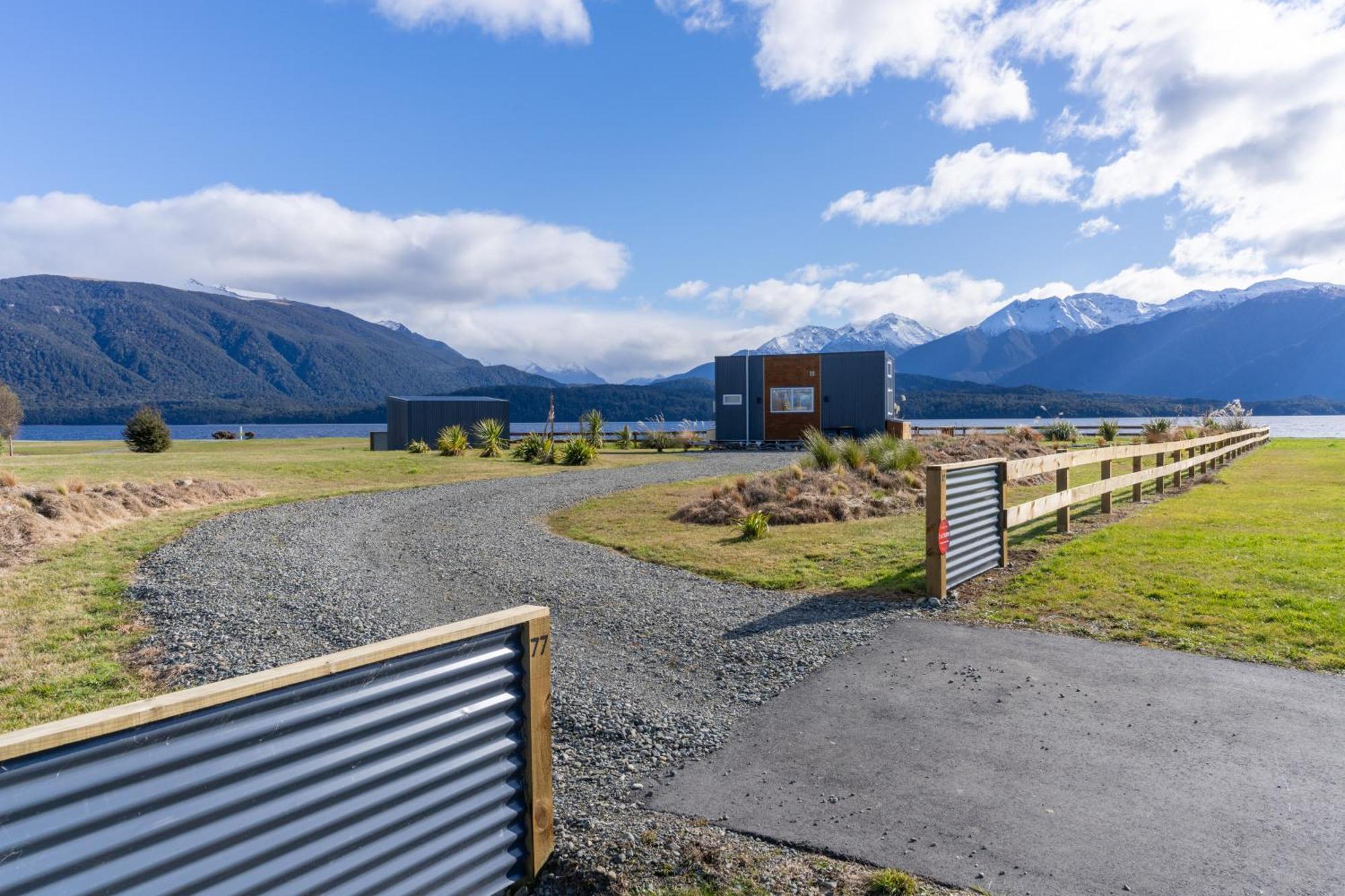 Tiny Piece Of Paradise - Te Anau Tiny House Zewnętrze zdjęcie